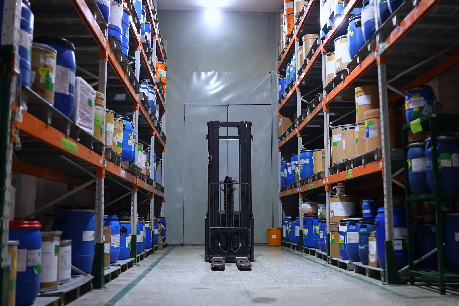 Organized pharmaceutical and industrial warehouse
